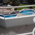 Welcoming In 45 M² With Shared Pool Апартаменты Торремолинос