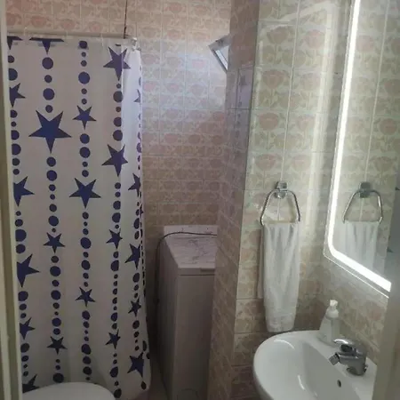 Apartamento Welcoming In 45 M² With Shared Pool Torremolinos